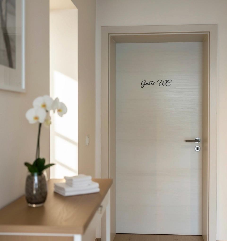 Gäste WC Türschild zweiteilig | Modernes Toilettenschild aus 3D-Druck | Badezimmer Deko | Schriftzug für Gästetoilette
