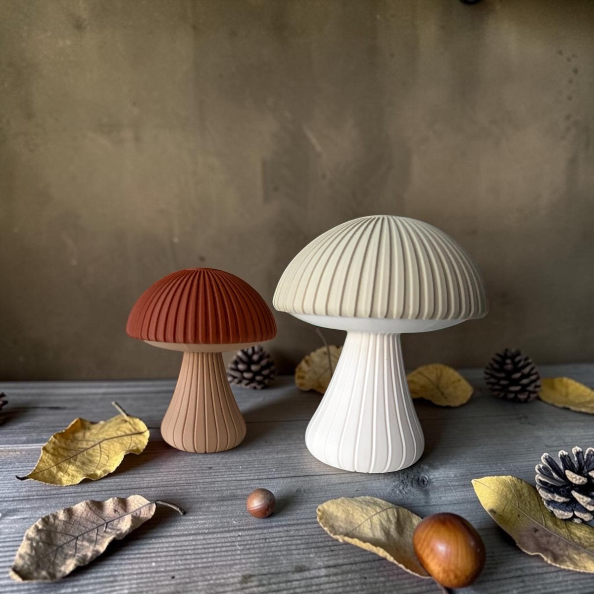 Pilz Deko 2er-Set aus dem 3D-Drucker | moderne Herbstdeko | geriffelte Deko Pilze | Pilzfiguren für Wohnzimmer und Fenst