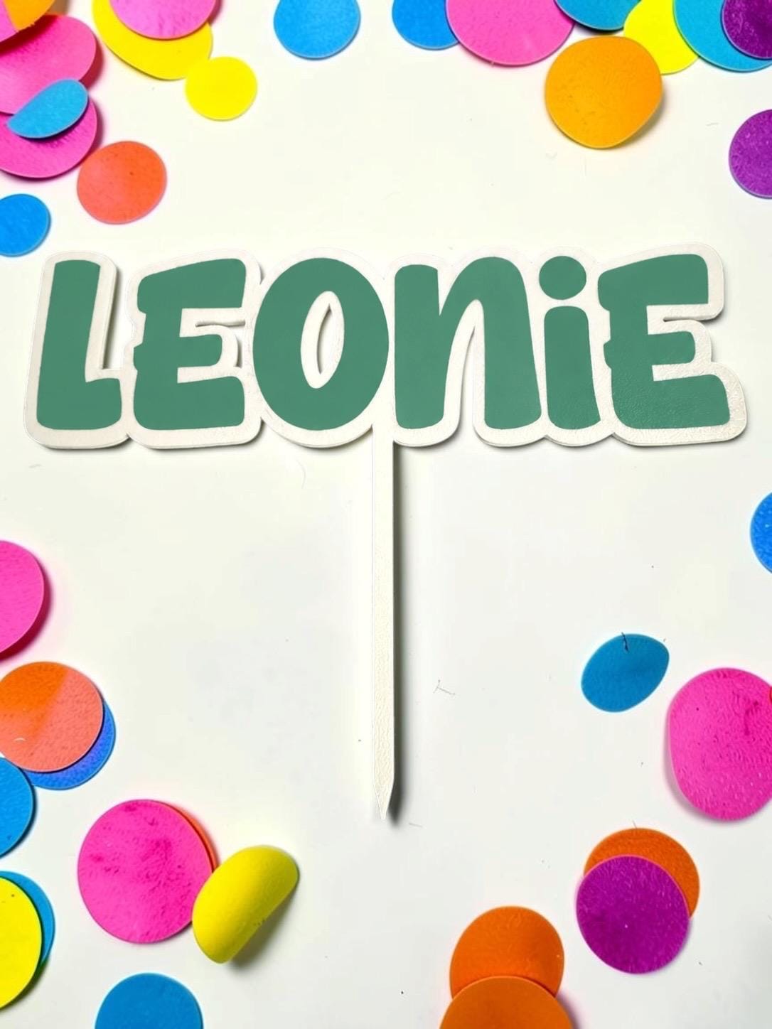 Personalisierter Cake Topper mit Name – Tortenstecker zum Geburtstag in Wunschfarbe, individuelle Tortendeko