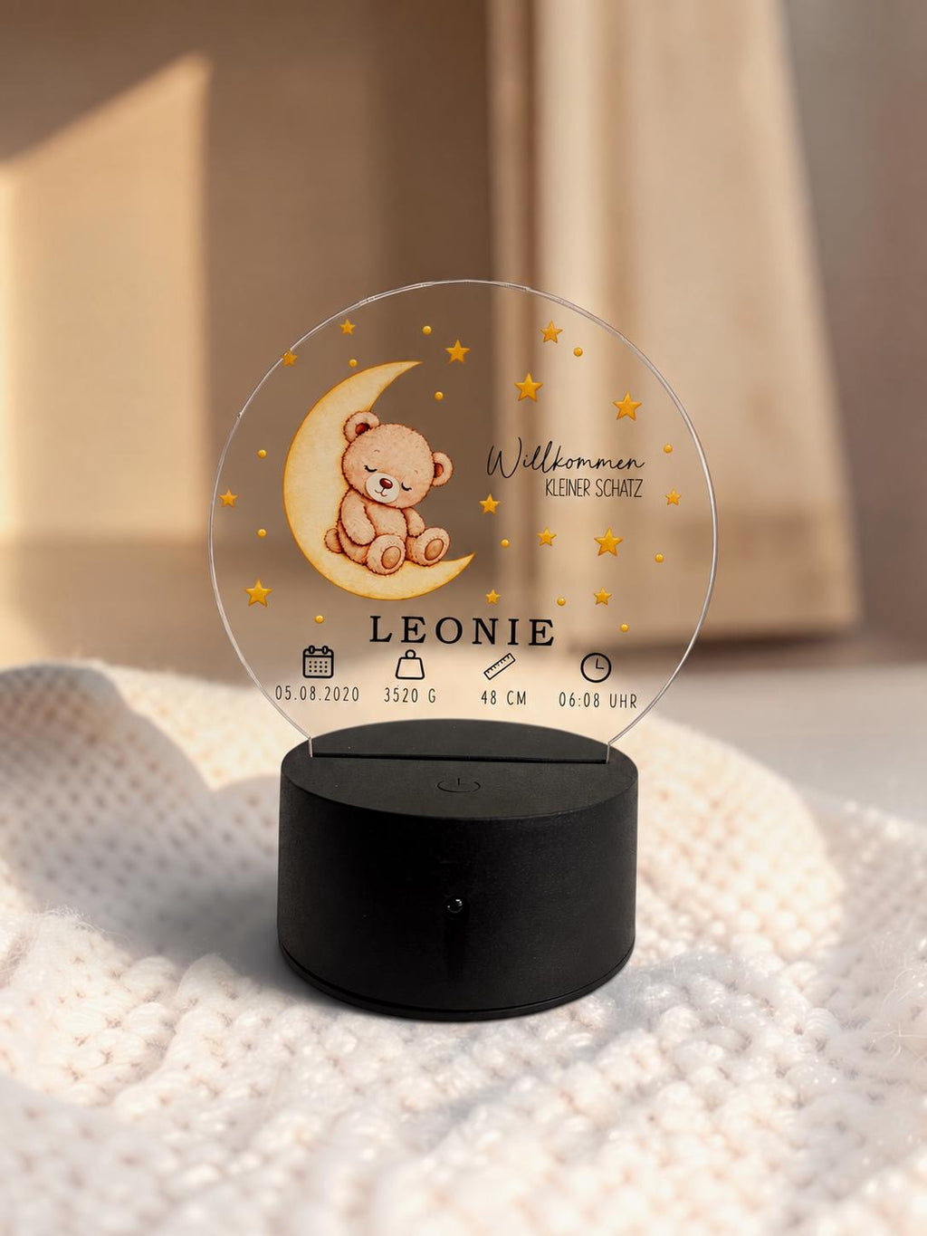 Personalisiertes LED Nachtlicht zur Geburt mit Namen und Geburtsdaten, Acryl Lampe mit Tier auf dem Mond, Babygeschenk f