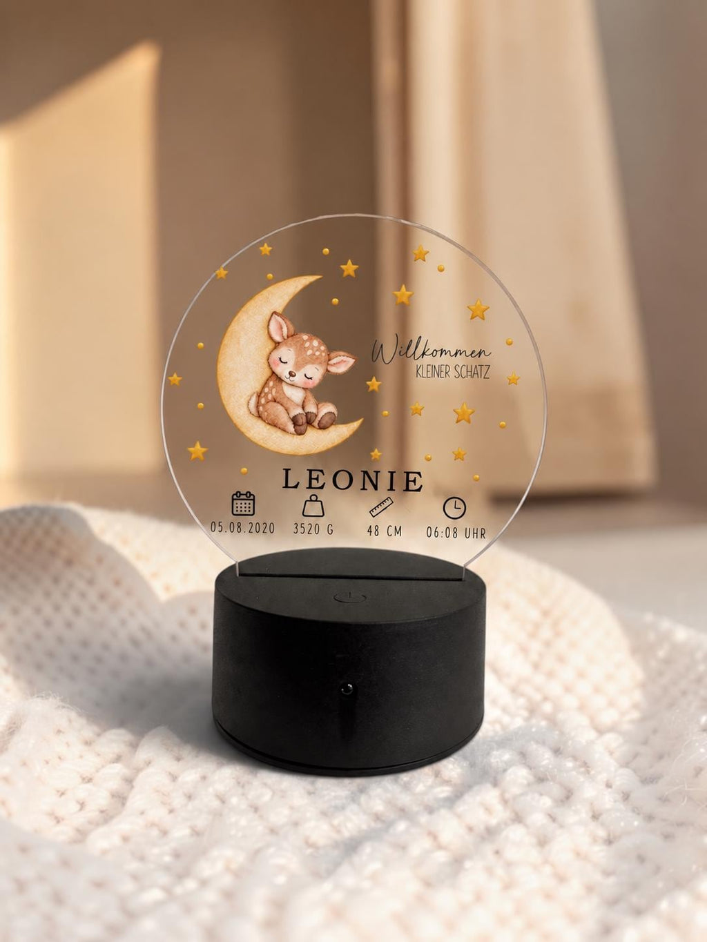 Personalisiertes LED Nachtlicht zur Geburt mit Namen und Geburtsdaten, Acryl Lampe mit Tier auf dem Mond, Babygeschenk f