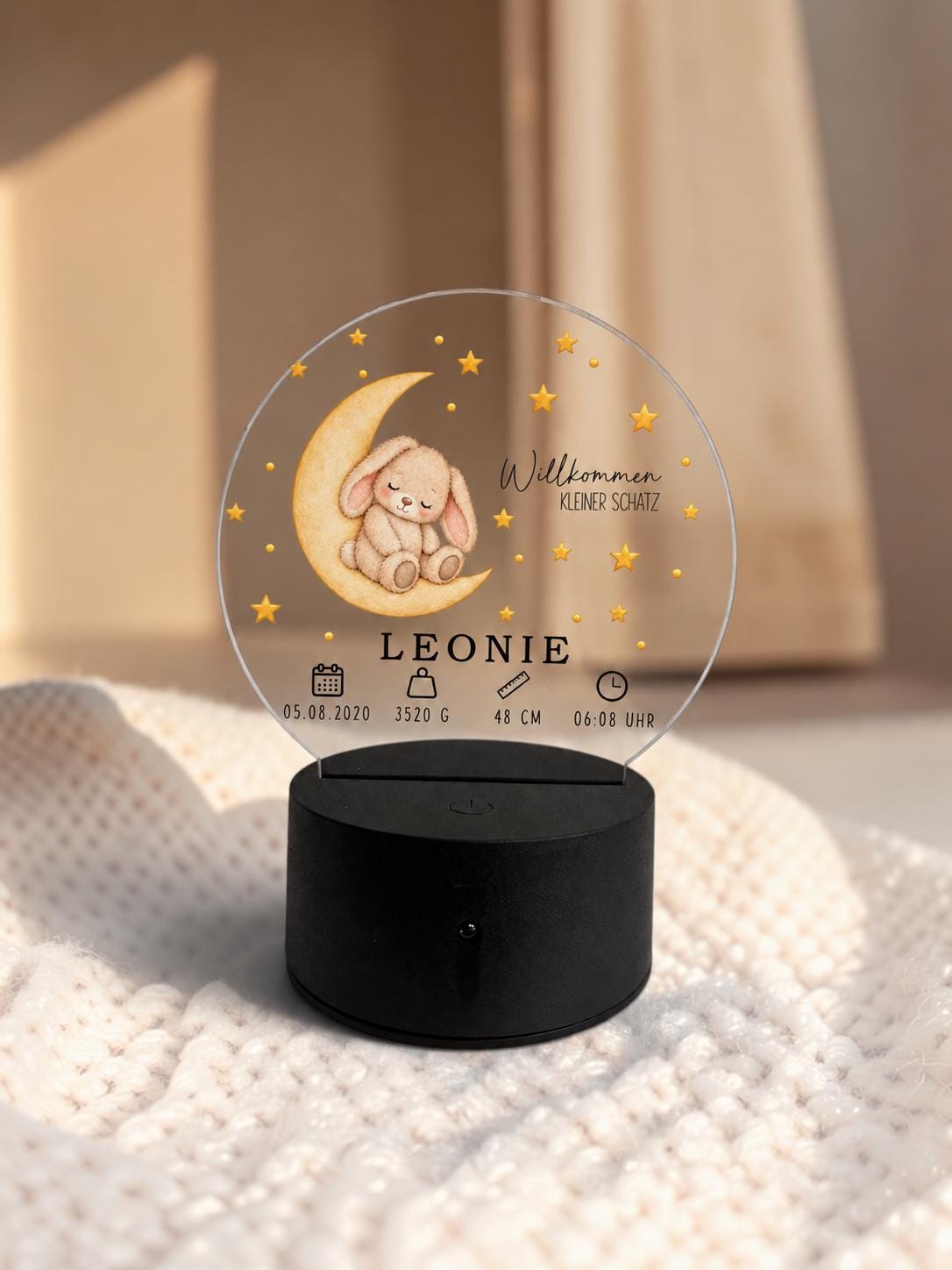 Personalisiertes LED Nachtlicht zur Geburt mit Namen und Geburtsdaten, Acryl Lampe mit Tier auf dem Mond, Babygeschenk f